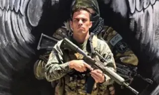 Imagem ilustrativa da imagem Viúva mostra última conversa com PM morto em operação no Rio