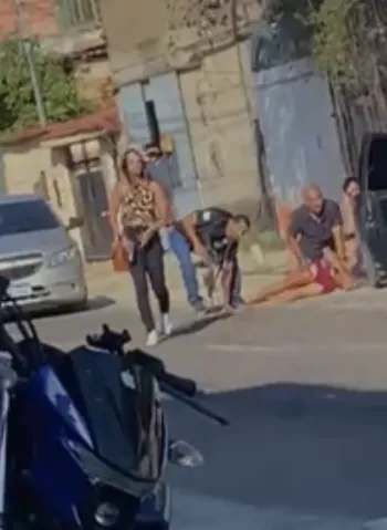 Flagrante mostra ação policial contra criminoso em São Gonçalo