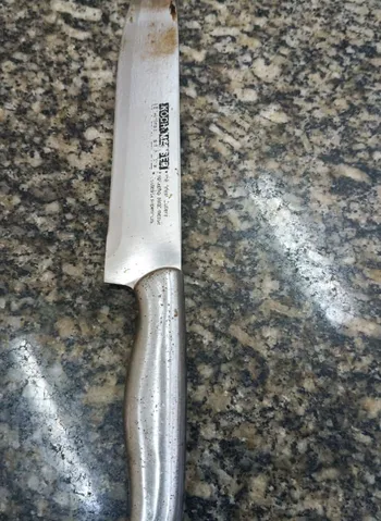 Mulher esfaqueada morre após briga no Centro de Niterói