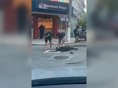Imagem ilustrativa da imagem Ciclista fica ferido após colidir com carro em Icaraí