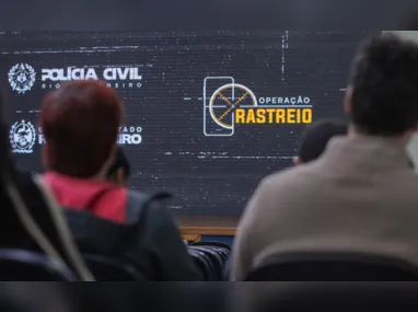 Suspeita foi contida por funcionários até a chegada da PM