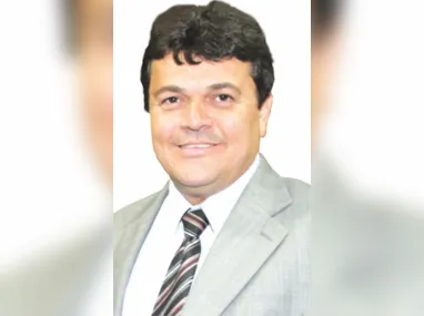 Com os presos, foram apreendidos um total de R$ 4,3 mil em cédulas falsas