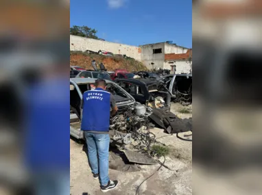 Imagem ilustrativa da imagem Ferro-velho irregular é fechado na Região dos Lagos