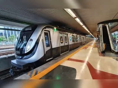 De acordo com a prefeitura, não houve aplicação de multas aos quiosques durante a operação
