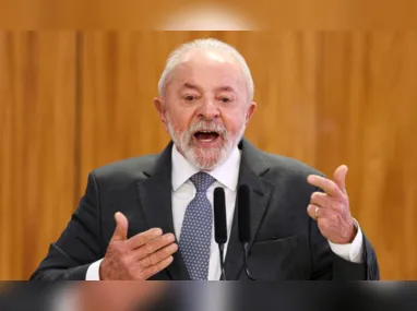 Imagem ilustrativa da imagem Lula passa mal e levado a hospital em Brasília