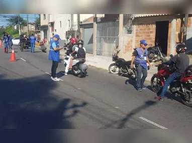 A vítima foi levada para o Hospital Azevedo Lima, no Fonseca