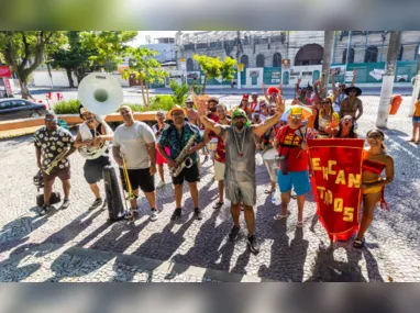 O programa aceita alunos da Universidade Federal Fluminense (UFF) e de instituições privadas