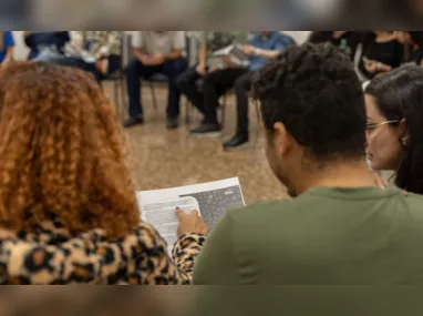 Assinatura aconteceu no Museu de Arte Contemporânea (MAC) e reuniu representantes civis e militares