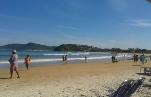 Criança fica em estado grave após se afogar na Região dos Lagos