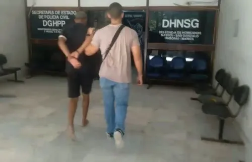 Polícia põe fim ao sumiço de Lázaro, acusado de matar mãe de policial em Guapimirim