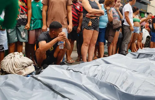 Relatório aponta tortura e execução em ação com 122 mortos no Rio