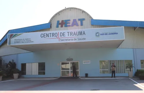 Roubo termina com homem baleado e outro preso em São Gonçalo