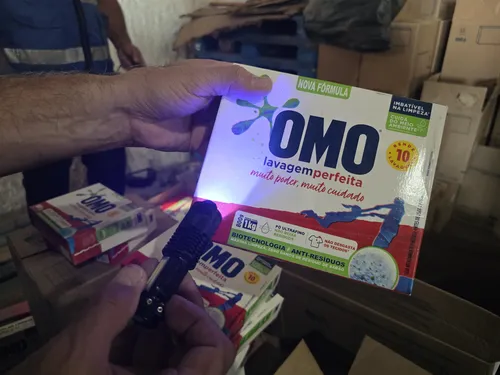 Embalagem com suspeita de falsificação