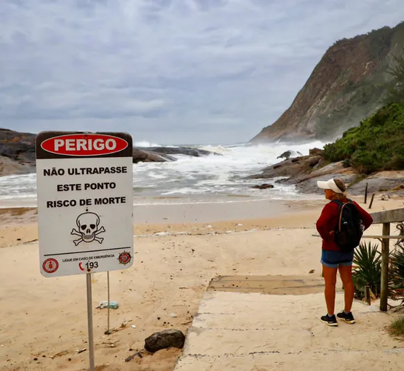 Alerta de ressaca em praias do Rio e Niterói no Réveillon