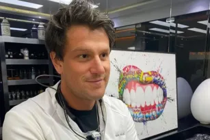 Imagem ilustrativa da imagem Amigo de dentista dos famosos revela verdadeira causa da morte