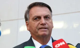 Imagem ilustrativa da imagem Bolsonaro é hospitalizado para realizar cirurgias