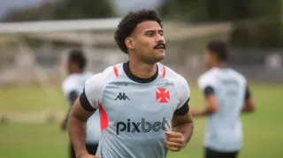 Imagem ilustrativa da imagem Gabriel Dias tem lesão confirmada e vai desfalcar o Vasco