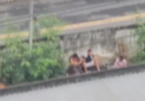 Imagem ilustrativa da imagem Moradores denunciam 'cracolândia' em bairro de São Gonçalo; vídeo