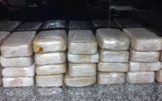 Imagem ilustrativa da imagem PRF prende homem com 27 kg de cocaína na Rodovia Rio-Santos