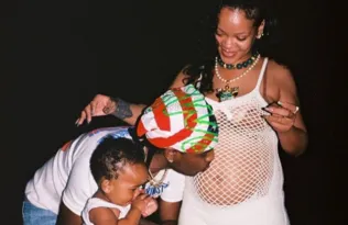 Imagem ilustrativa da imagem Rihanna dá à luz segundo filho com A$AP Rocky