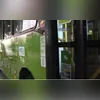 Imagem ilustrativa da imagem Passageiros pulam de ônibus que estava sendo assaltado no Rio