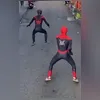 Imagem ilustrativa da imagem 'Super-heróis' dançam no meio da rua e arrancam risadas em Niterói; vídeo