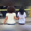 O carro em que as vítimas estavam ficou todo perfurado