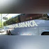 Imagem ilustrativa da imagem Tiro em ônibus e turistas rendidos na chegada ao Rio