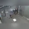 Mulher se entregou na 21ª DP, em Bonsucesso