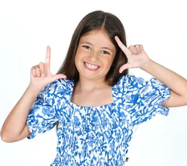 Atriz mirim de Niterói brilha em novela da Globo: 'Muita emoção'