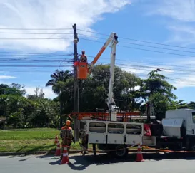 Créu! Prefeitura tem luz cortada mais uma vez na Baixada