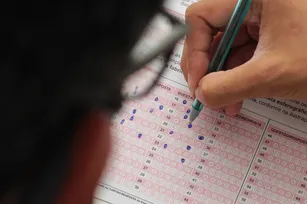 Imagem ilustrativa da imagem Enem 2025: prazo para não pagar taxa de inscrição acaba nesta sexta