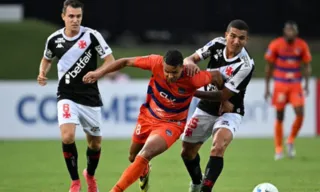 Imagem ilustrativa da imagem Vasco perde de goleada e se complica na Sul-Americana