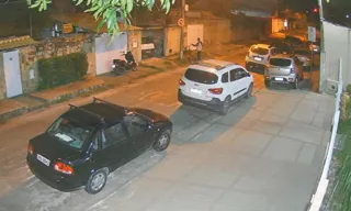 Imagem ilustrativa da imagem Vídeo mostra ladrão após invadir casa em Niterói