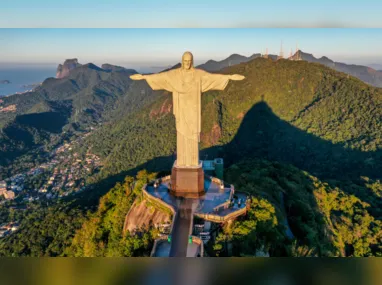 O Cristo Redentor foi interditado nesta segunda-feira (17)