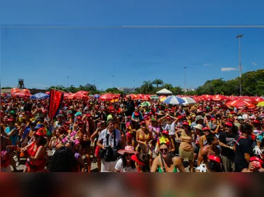 Clínica tinha câmaras de bronzeamento proibidas no Brasil