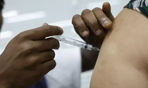 A iniciativa tem como objetivo facilitar o acesso à imunização em locais de grande circulação