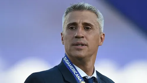 Hernán Crespo está em negociação avançada com o Botafogo