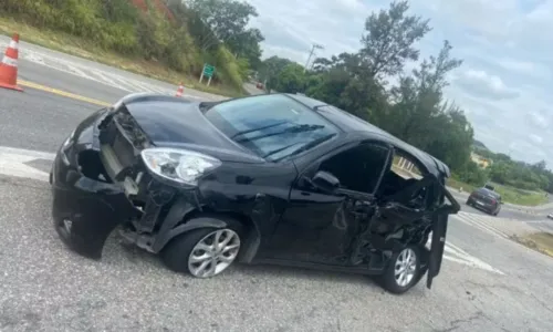 Veículo para cinco pessoas transportava sete