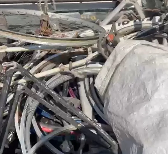 Presos por desmanchar bicicletas furtadas na Zona Sul de Niterói; vídeo