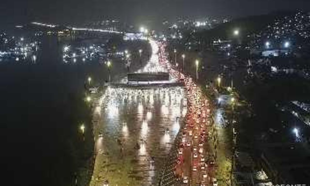 Acidente interdita uma pista na Ponte Rio-Niterói