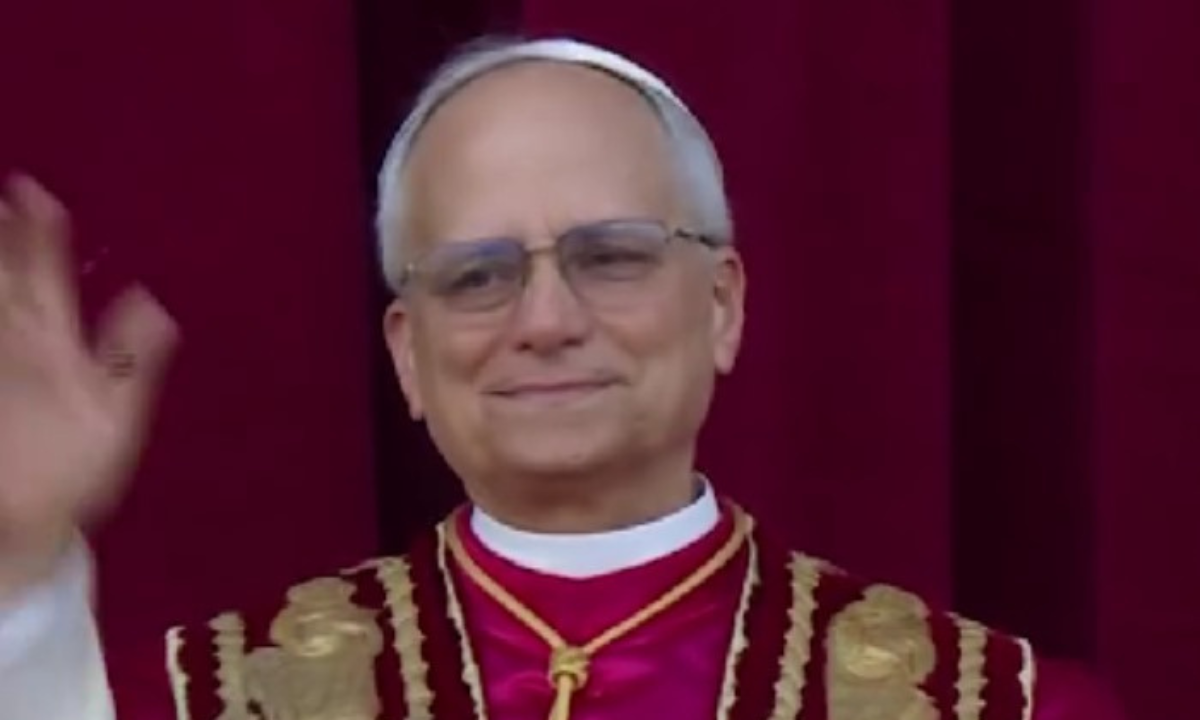 Papa Leão XIV fala em santidade para iluminar 'noites escuras do mundo'