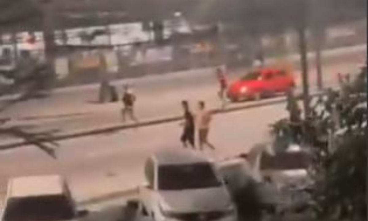 Tiros, pancadaria e correria durante briga entre torcedores; vídeo