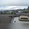 O trânsito foi liberado cerca de três horas após o acidente