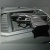 O simulacro de arma de fogo foi apreendido pela PM