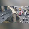 Os dois homens morreram no local do acidente, segundo os bombeiros