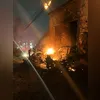 Imagem ilustrativa da imagem Carro pega fogo após explodir perto de hospital em SG; vídeo