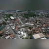 Carro ficou completamente destruído com o impacto da colisão