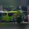 Imagem ilustrativa da imagem Ônibus fora de controle invade loja em Niterói