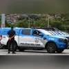 Imagem ilustrativa da imagem PM prende seis criminosos e apreende fuzis e explosivos em comunidades do Rio
